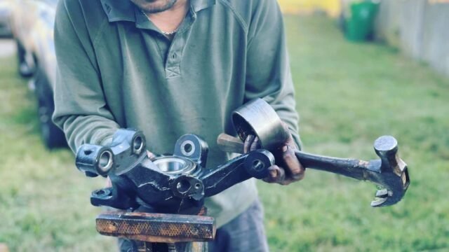 Handyman-Lifestyle-Mechanic-3